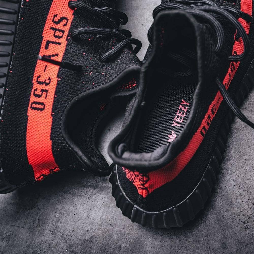 YEEZY Boost 350 V2 Core Black Red