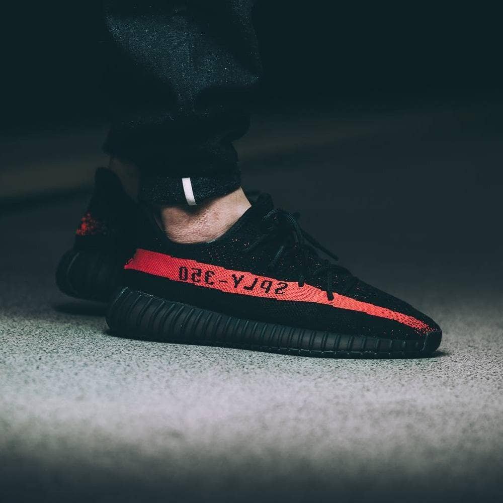 YEEZY Boost 350 V2 Core Black Red