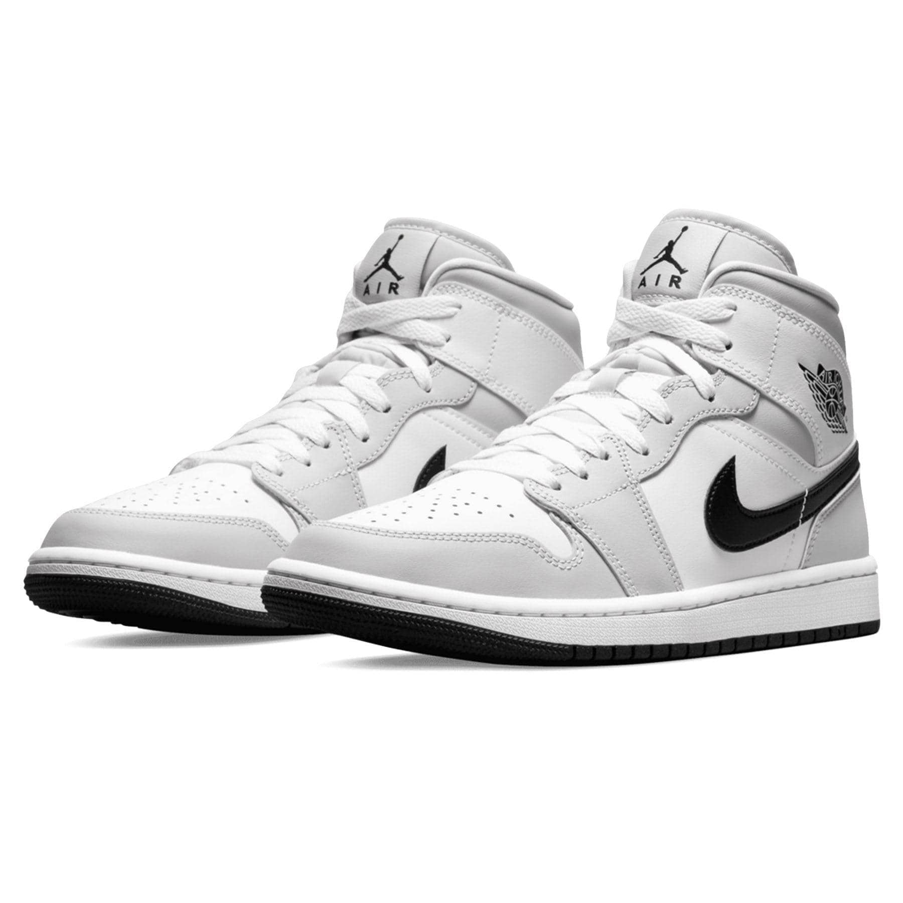 air-jordan-1-mid-light-smoke-grey-w-BQ6472-015_2-1.jpg