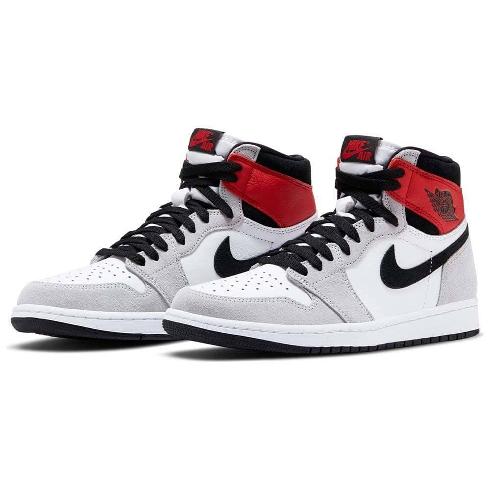 air-jordan-1-retro-high-light-smoke-grey-555088-126_2-1.jpg