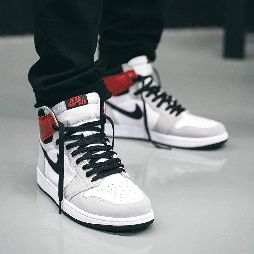 Air Jordan1 Retro High OG 'Smoke Grey'