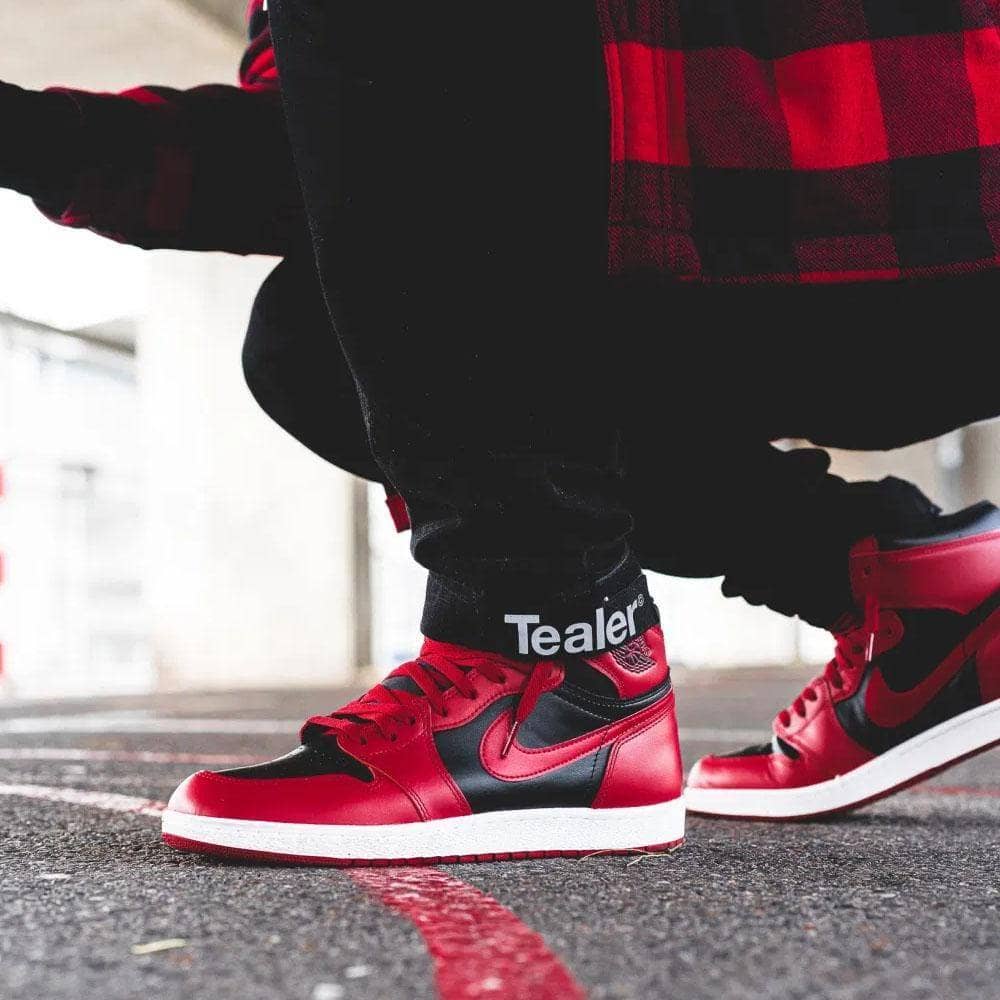 Air Jordan 1 Retro High '85 'Varsity Red'