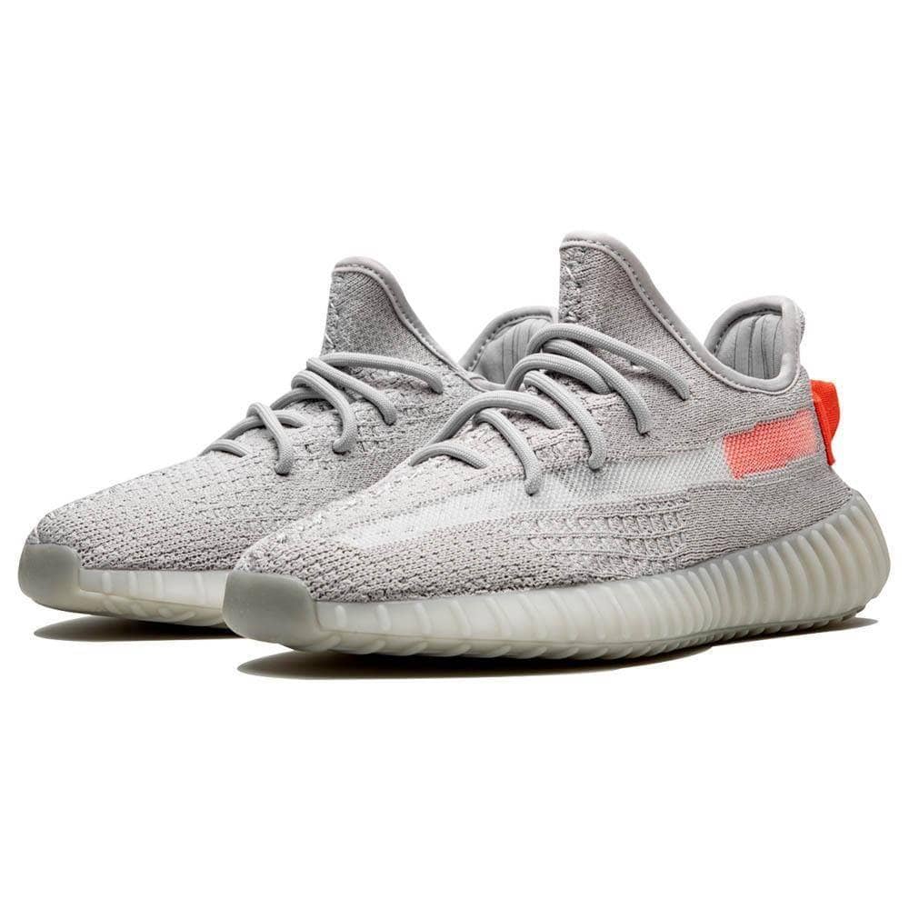 yeezy-boost-350-v2-fx9017-tailgate_2_epgtam-1.jpg