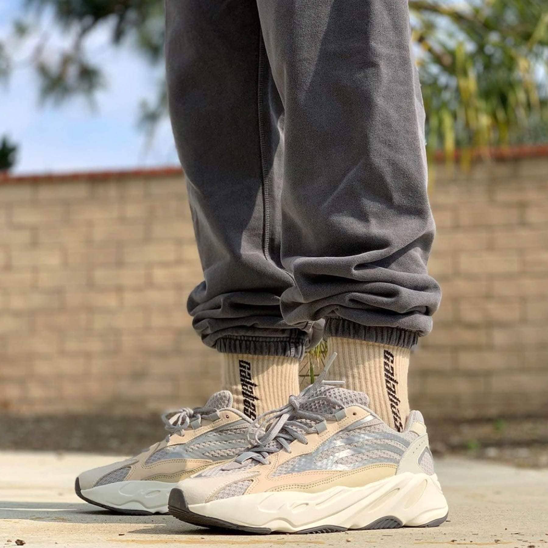 YEEZY Boost 700 V2 'Cream'